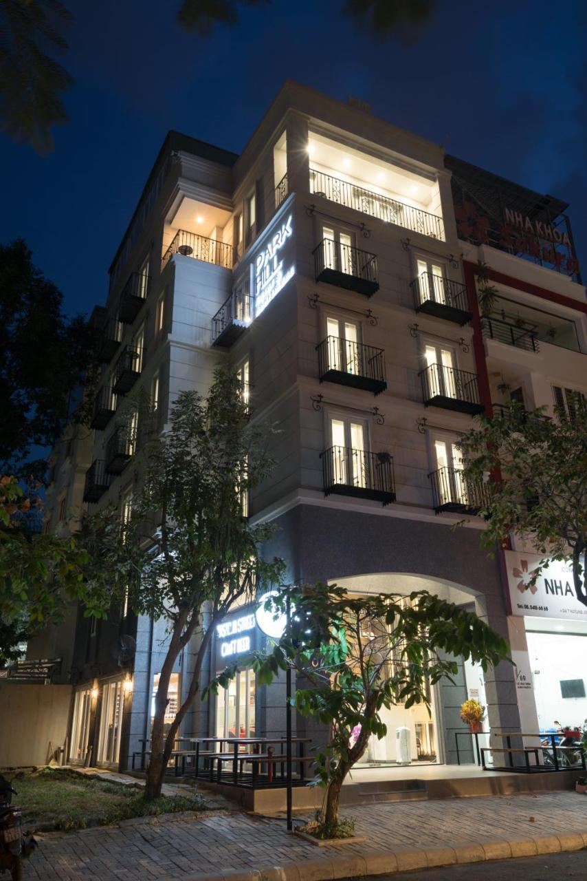 Park Hill Hotel - Phu My Hung Хошимин Экстерьер фото