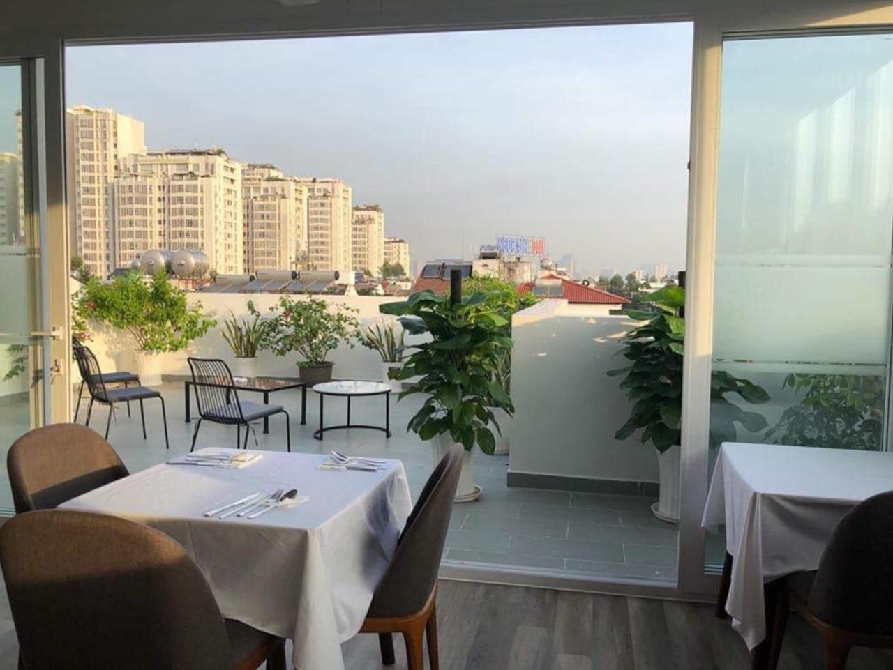 Park Hill Hotel - Phu My Hung Хошимин Экстерьер фото